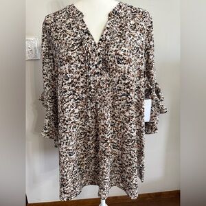 Nordstrom Rack Black and Brown Floral Top - Size 1X